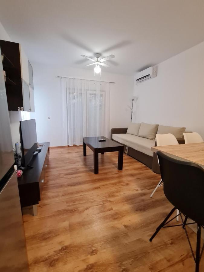 דירות Kustići Delfin Vidalici Apartman מראה חיצוני תמונה